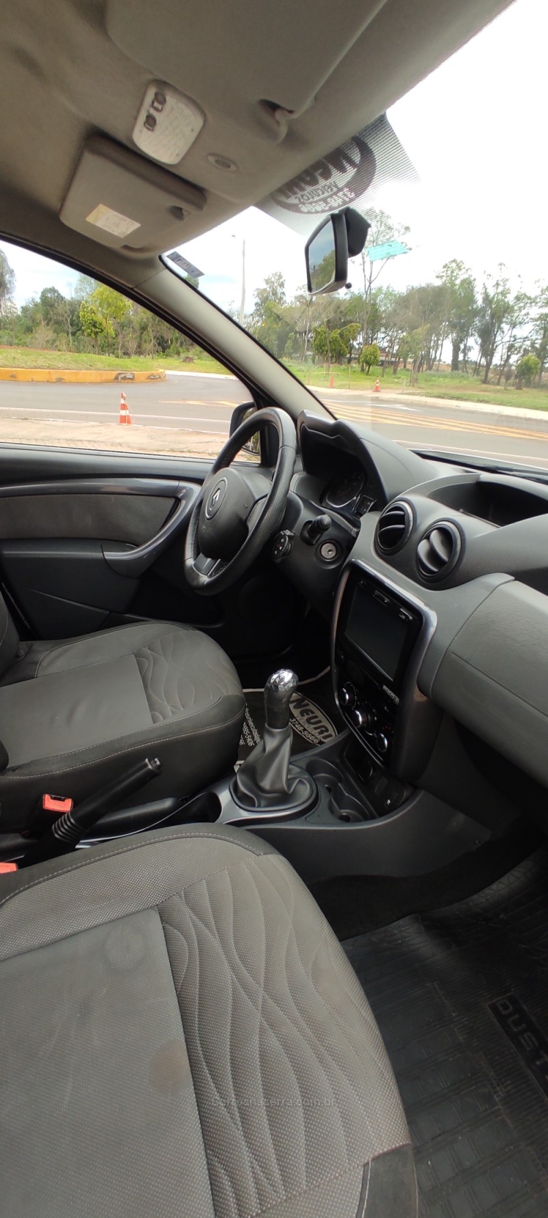 DUSTER 1.6 DYNAMIQUE 4X2 16V FLEX 4P MANUAL - 2014 - LAJEADO