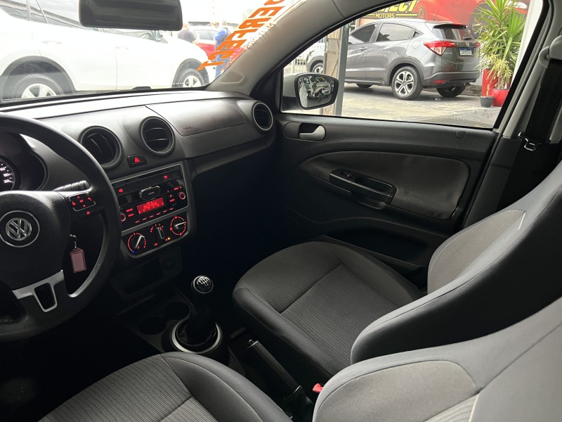 VOYAGE 1.0 MI CITY 8V FLEX 4P MANUAL - 2014 - PORTãO