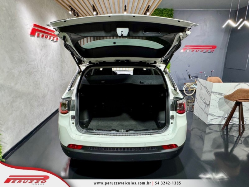 COMPASS 2.0 16V DIESEL LONGITUDE 4X4 AUTOMÁTICO - 2018 - NOVA PRATA