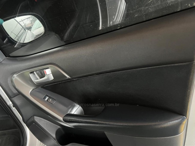 CERATO 1.6 E.273 SEDAN 16V GASOLINA 4P MANUAL - 2010 - CAXIAS DO SUL