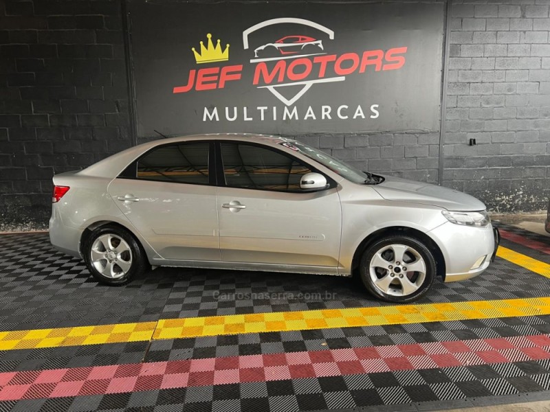 CERATO 1.6 E.273 SEDAN 16V GASOLINA 4P MANUAL - 2010 - CAXIAS DO SUL
