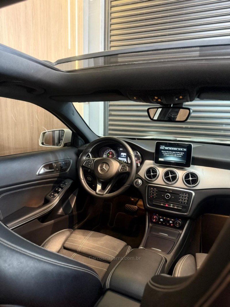 GLA 250 2.0 16V TURBO GASOLINA ENDURO 4P AUTOMÁTICO - 2016 - LAJEADO