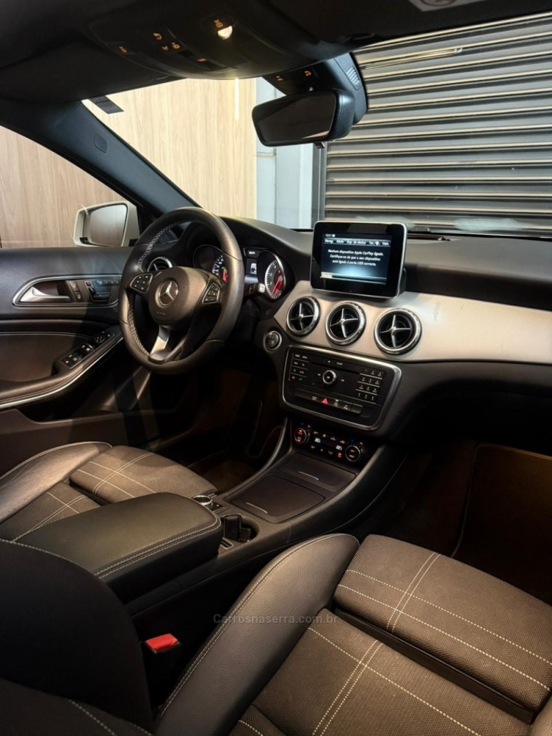GLA 250 2.0 16V TURBO GASOLINA ENDURO 4P AUTOMÁTICO - 2016 - LAJEADO