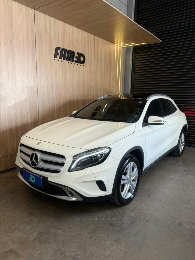 GLA 250 2.0 16V TURBO GASOLINA ENDURO 4P AUTOMÁTICO - 2016 - LAJEADO