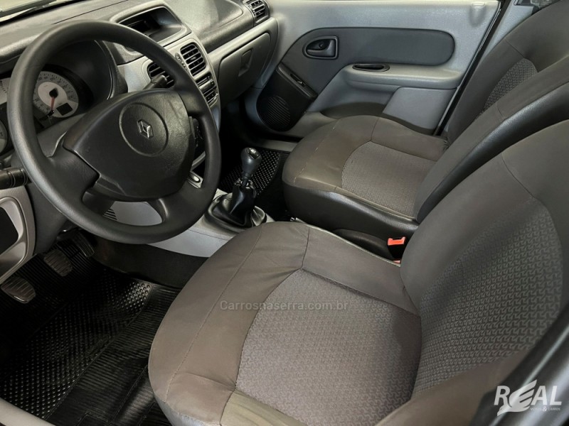 CLIO 1.6 EXPRESSION SEDAN 16V FLEX 4P MANUAL - 2008 - SAPIRANGA