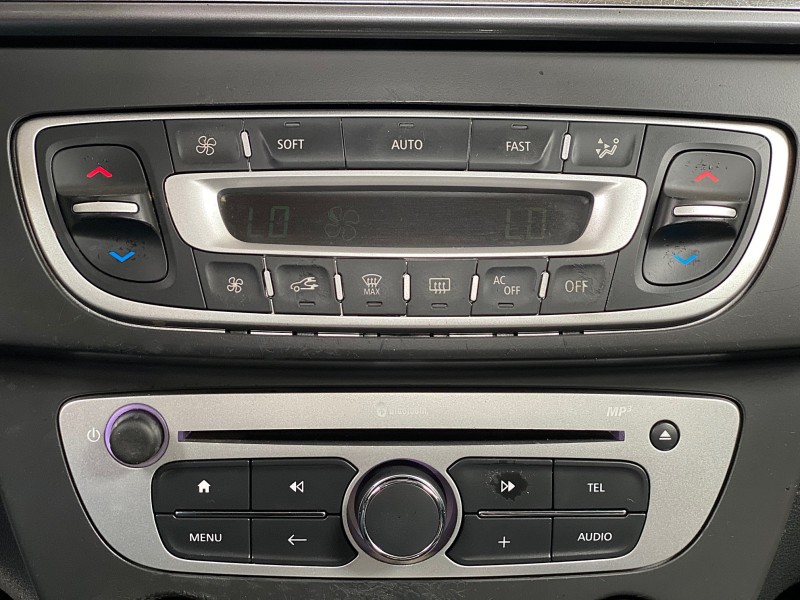 FLUENCE 2.0 DYNAMIQUE PLUS 16V FLEX 4P AUTOMÁTICO - 2016 - CAXIAS DO SUL