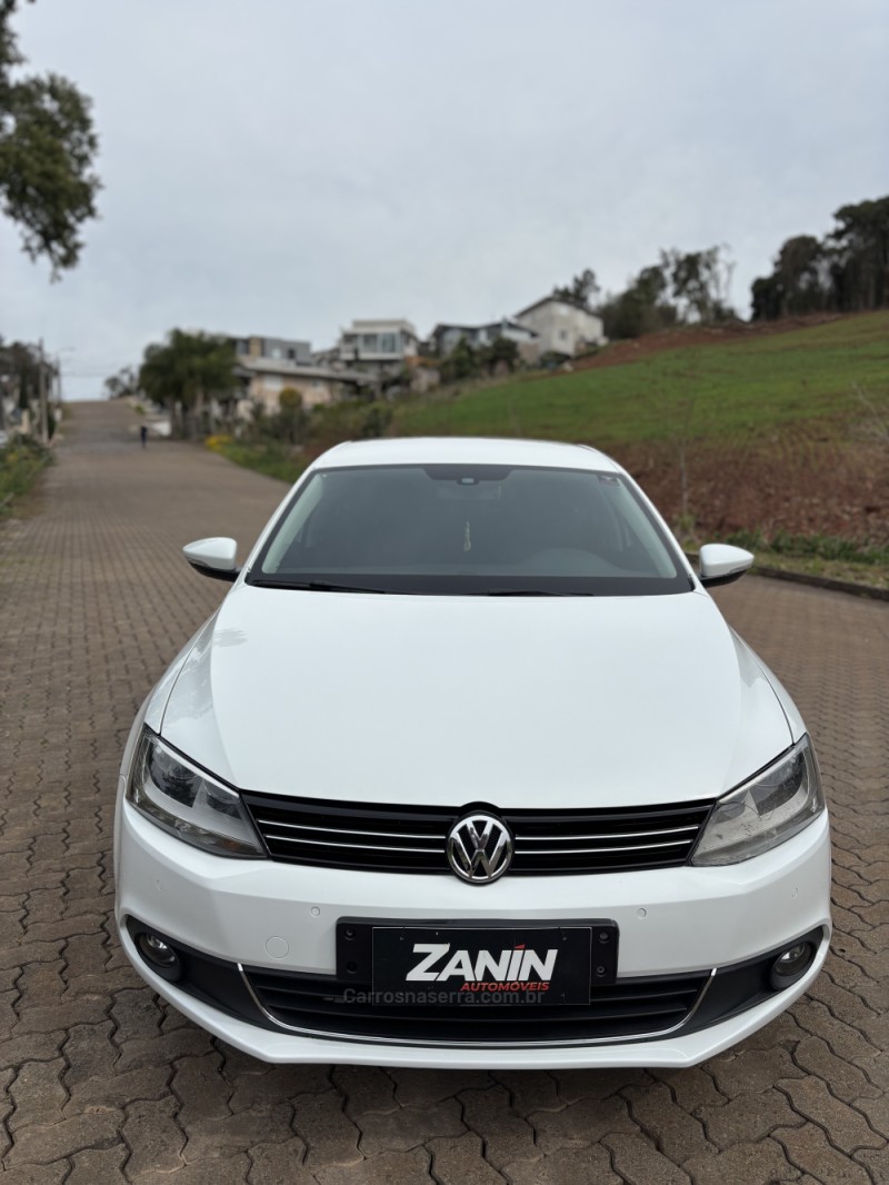 JETTA 2.0 COMFORTLINE FLEX 4P TIPTRONIC - 2014 - SANANDUVA