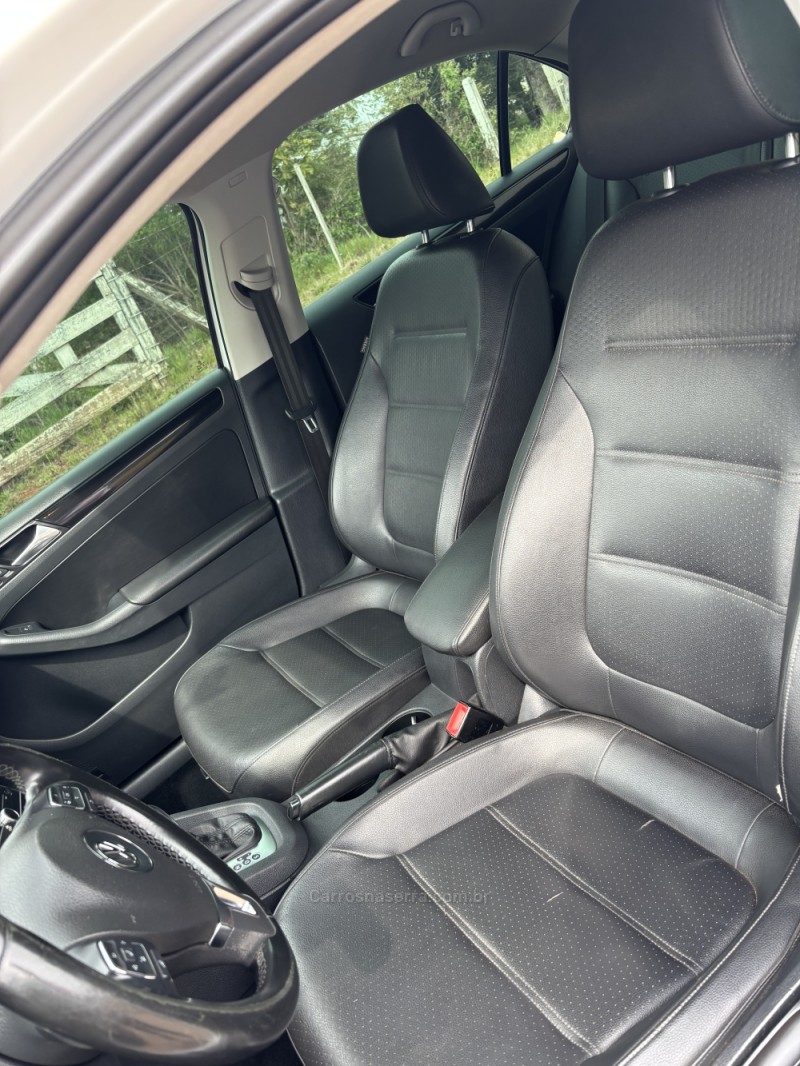JETTA 2.0 COMFORTLINE FLEX 4P TIPTRONIC - 2014 - SANANDUVA