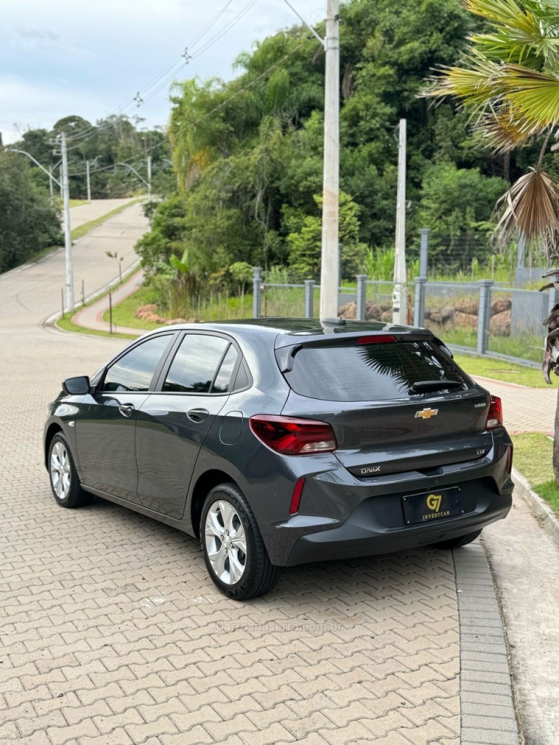 ONIX 1.0 LTZ 8V TURBO FLEX 4P AUTOMÁTICO - 2024 - IVOTI