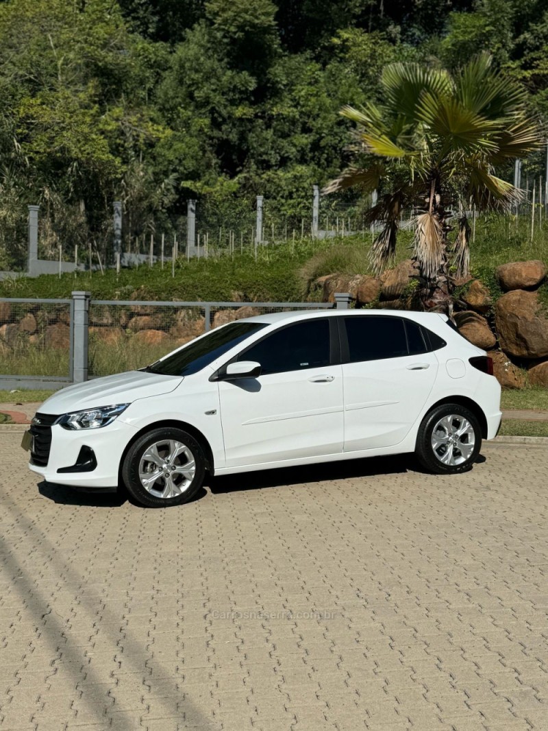 ONIX 1.0 LTZ 8V TURBO FLEX 4P AUTOMÁTICO - 2024 - IVOTI