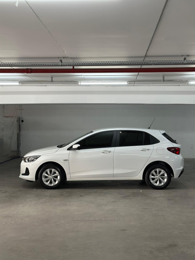 ONIX 1.0 LT 12V FLEX 4P MANUAL - 2023 - CAXIAS DO SUL