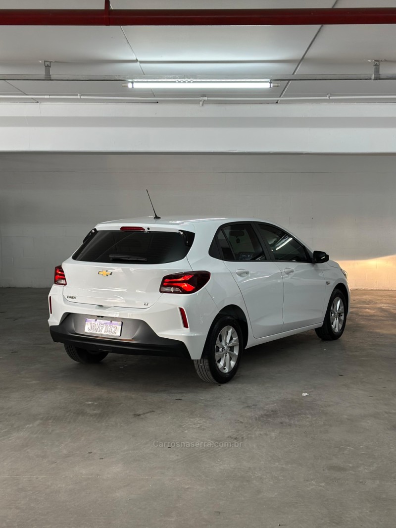 ONIX 1.0 LT 12V FLEX 4P MANUAL - 2023 - CAXIAS DO SUL