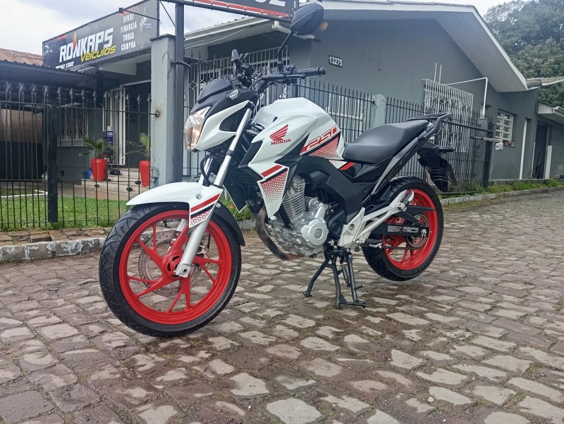 CB 250F TWISTER CBS - 2022 - CAXIAS DO SUL