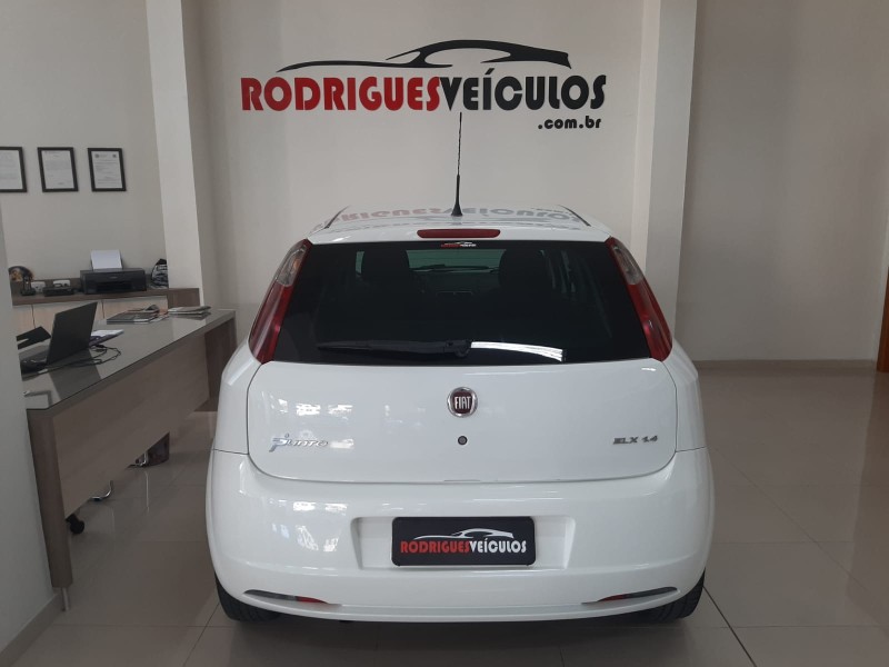 PUNTO 1.4 ELX 8V FLEX 4P MANUAL - 2009 - CAXIAS DO SUL