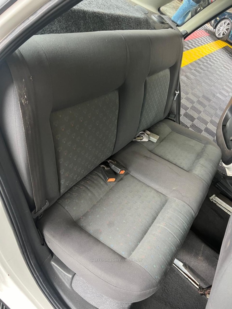 GOL 1.6 MI POWER 8V FLEX 4P MANUAL G.III - 2003 - CAXIAS DO SUL