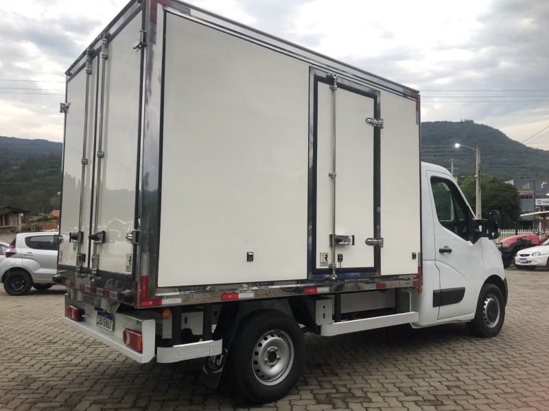 MASTER 2.3 DCI CHASSI CABINE L2H1 16V DIESEL 2P MANUAL - 2022 - VALE REAL