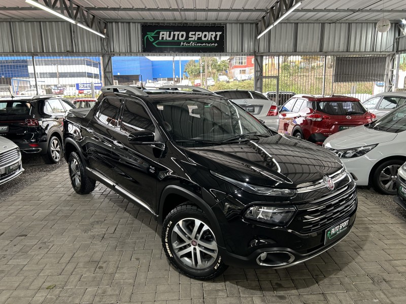 TORO 2.0 16V TURBO DIESEL VOLCANO AT9 4X4 AUTOMÁTICO - 2018 - CAXIAS DO SUL