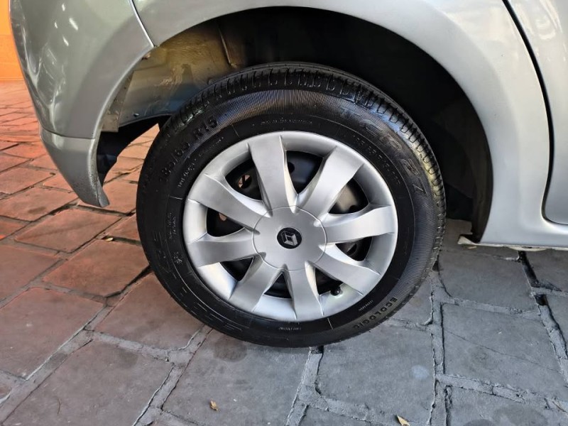 SANDERO 1.0 AUTHENTIQUE 8V FLEX 4P MANUAL - 2010 - CAXIAS DO SUL