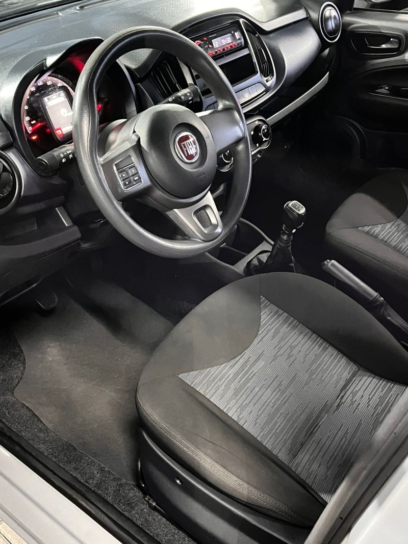 UNO 1.0 EVO ATTRACTIVE 8V FLEX 4P MANUAL - 2017 - CAXIAS DO SUL