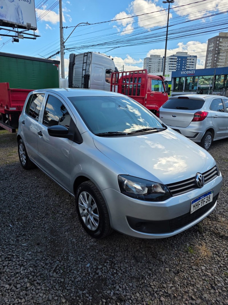 FOX 1.6 MI 8V FLEX 4P MANUAL - 2011 - CAXIAS DO SUL