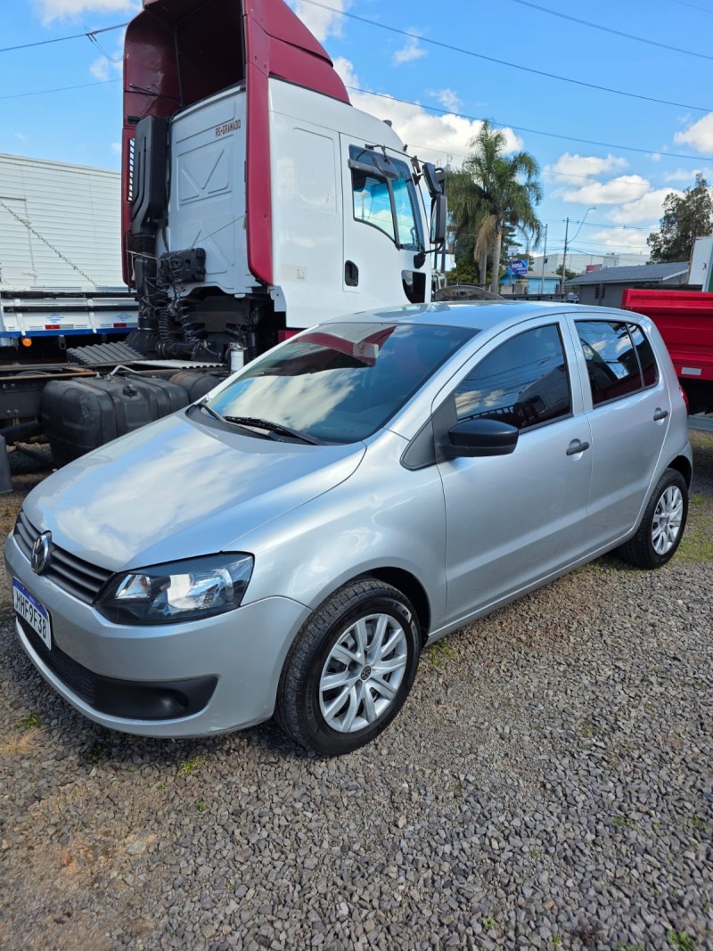FOX 1.6 MI 8V FLEX 4P MANUAL - 2011 - CAXIAS DO SUL