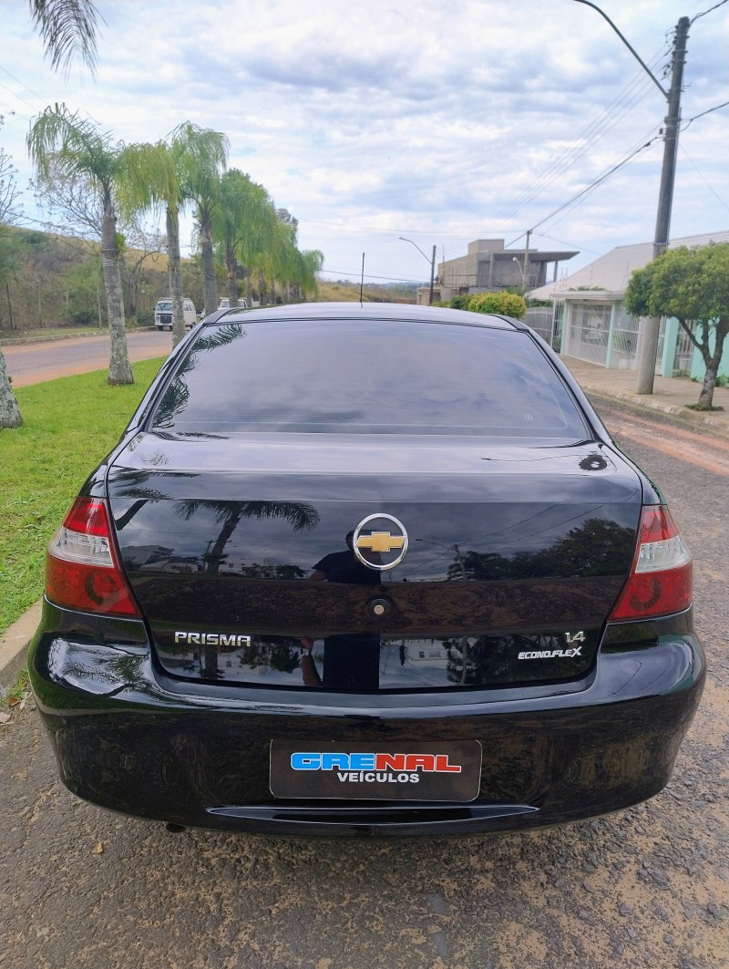 PRISMA 1.4 MPFI MAXX 8V FLEX 4P MANUAL - 2011 - CAMPO BOM