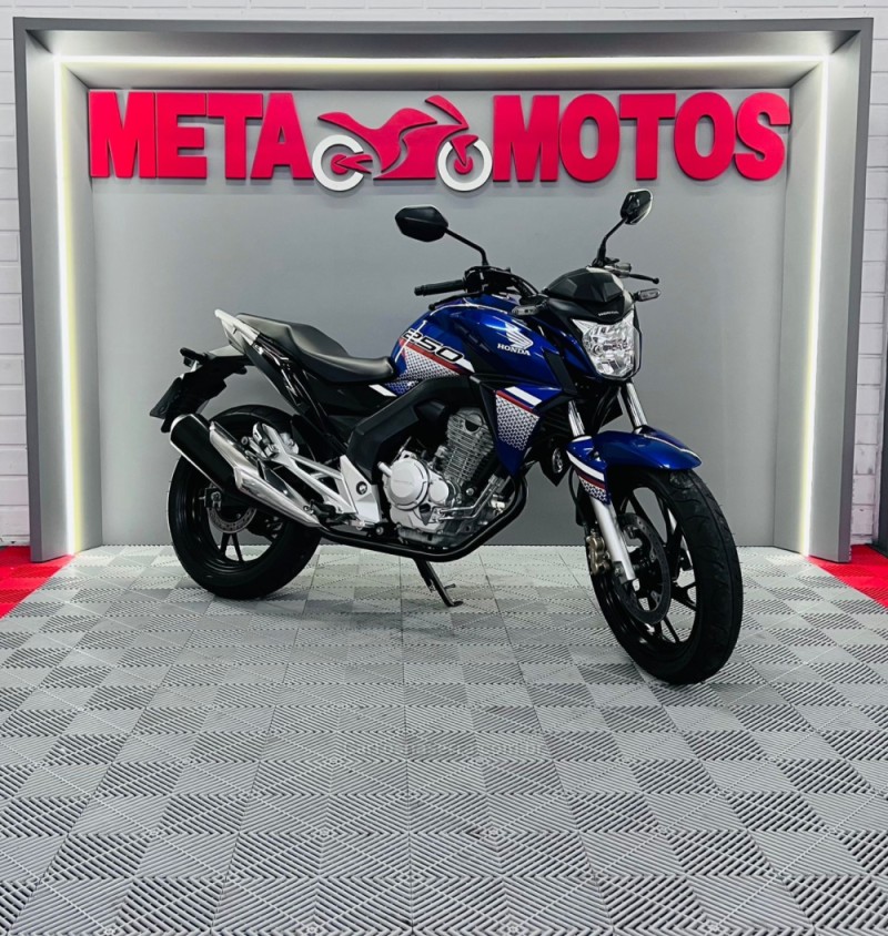 CB 250F TWISTER  - 2022 - CAMPO BOM