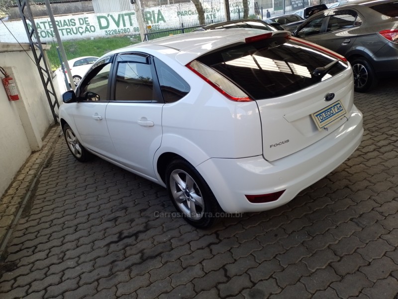 FOCUS 1.6 GLX 8V FLEX 4P MANUAL - 2013 - CAXIAS DO SUL