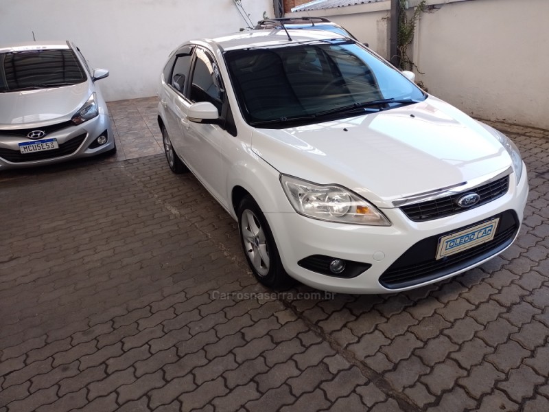FOCUS 1.6 GLX 8V FLEX 4P MANUAL - 2013 - CAXIAS DO SUL