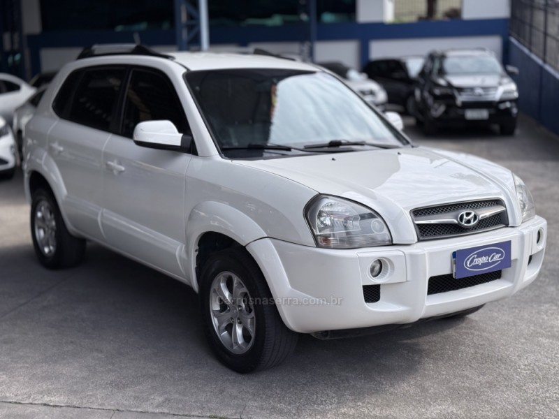 TUCSON 2.0 MPFI GLS 16V 143CV 2WD FLEX 4P AUTOMÁTICO - 2015 - CAXIAS DO SUL