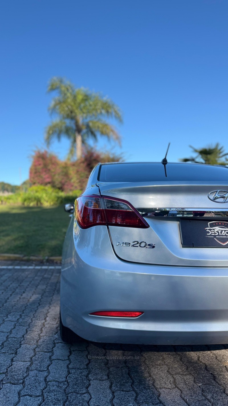 HB20S 1.6 COMFORT PLUS 16V FLEX 4P AUTOMÁTICO - 2014 - CAXIAS DO SUL