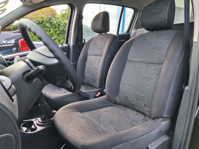 SANDERO 1.0 EXPRESSION 16V FLEX 4P MANUAL - 2009 - SãO SEBASTIãO DO CAí