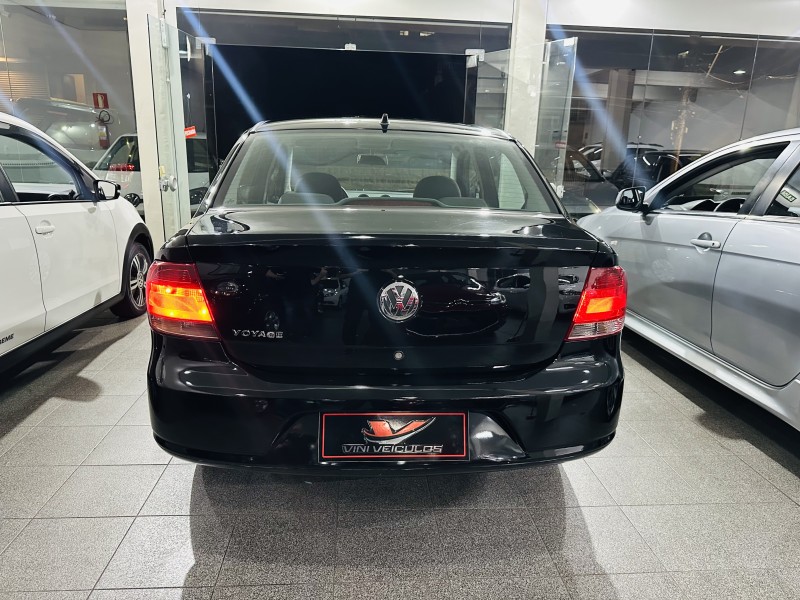 VOYAGE 1.0 MI 8V FLEX 4P MANUAL - 2010 - CAXIAS DO SUL