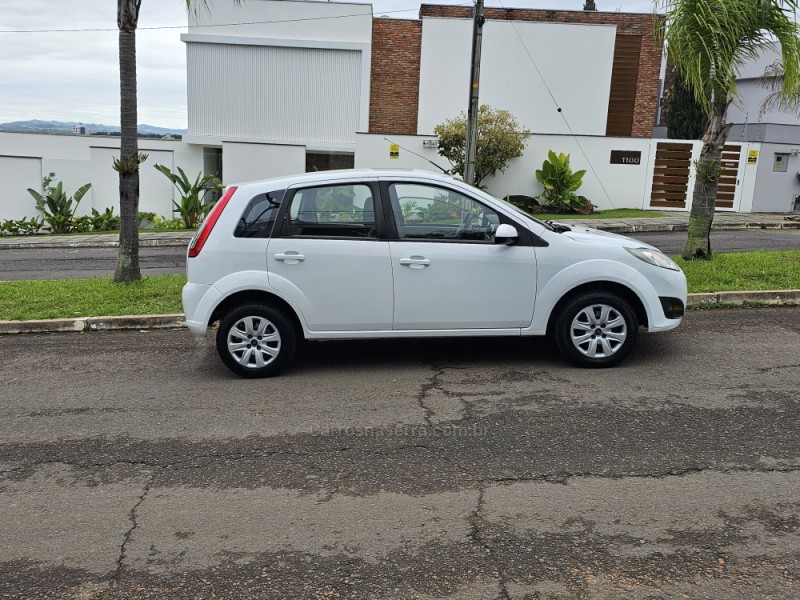 FIESTA 1.0 MPI CLASS 8V FLEX 4P MANUAL - 2014 - CAMPO BOM