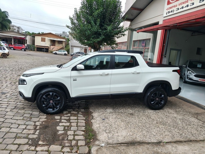 toro 2.0 16v turbo freedom 4x4 diesel 4p manual 2017 guapore
