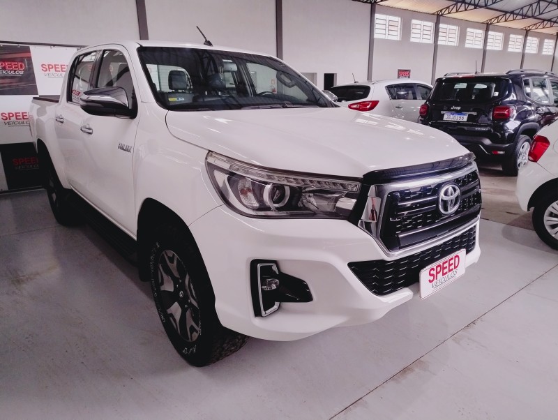 HILUX 2.8 SRX 4X4 CD 16V DIESEL 4P AUTOMÁTICO - 2019 - SãO SEBASTIãO DO CAí