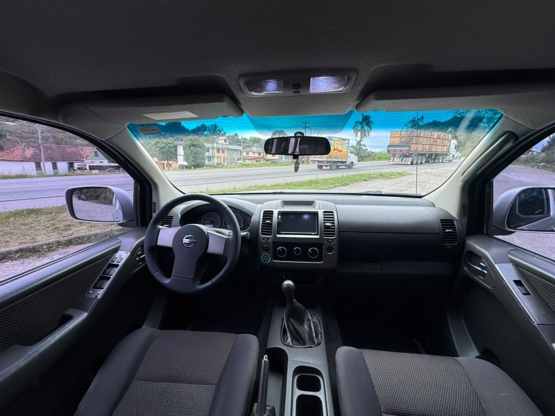 FRONTIER 2.5 S 4X4 CD TURBO ELETRONIC DIESEL 4P MANUAL - 2014 - CAXIAS DO SUL