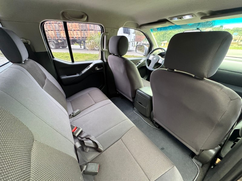 FRONTIER 2.5 S 4X4 CD TURBO ELETRONIC DIESEL 4P MANUAL - 2014 - CAXIAS DO SUL