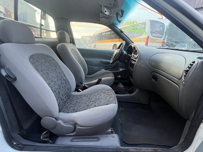 COURIER 1.6 MPI L 8V GASOLINA 2P MANUAL - 2002 - VACARIA