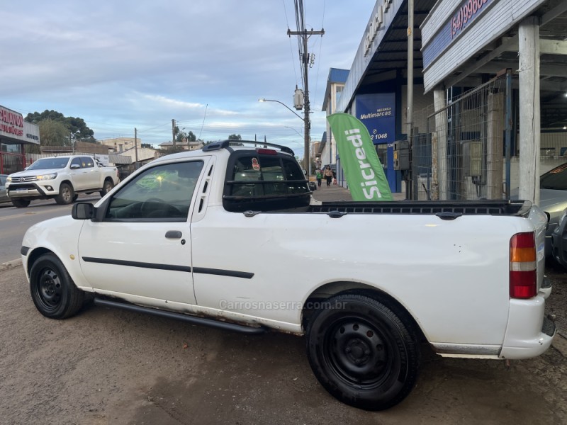 COURIER 1.6 MPI L 8V GASOLINA 2P MANUAL - 2002 - VACARIA