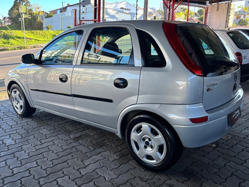 CORSA 1.0 MPFI 8V GASOLINA 4P MANUAL - 2004 - CAXIAS DO SUL