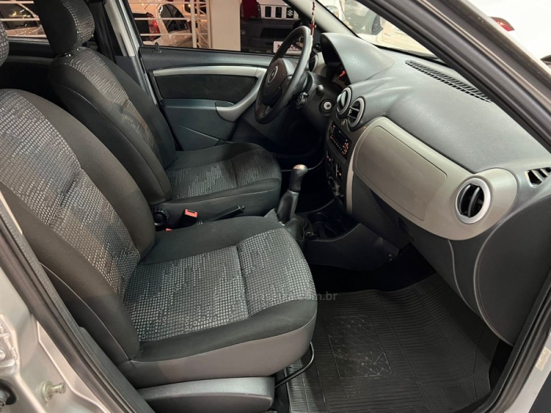 SANDERO 1.0 EXPRESSION 16V FLEX 4P MANUAL - 2011 - CAXIAS DO SUL
