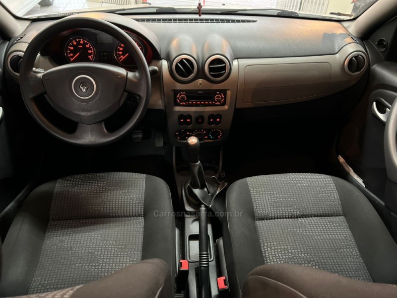 SANDERO 1.0 EXPRESSION 16V FLEX 4P MANUAL - 2011 - CAXIAS DO SUL
