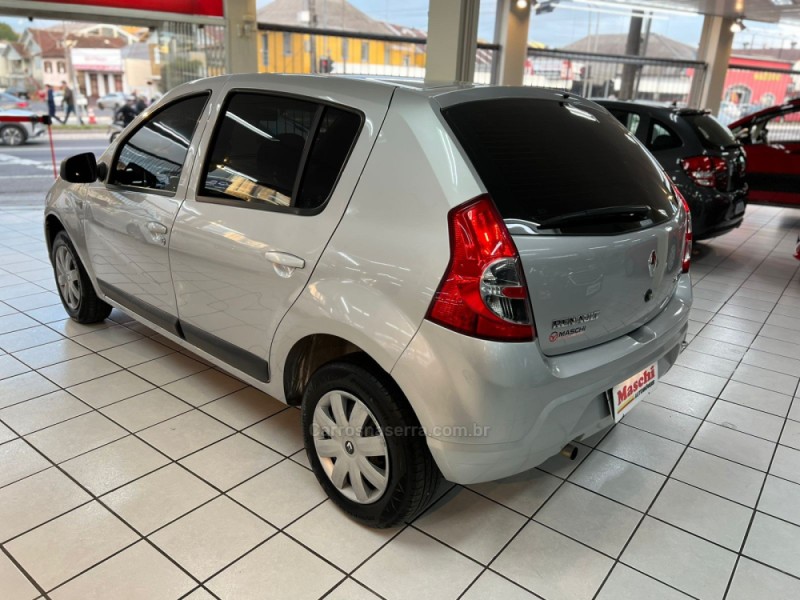SANDERO 1.0 EXPRESSION 16V FLEX 4P MANUAL - 2011 - CAXIAS DO SUL