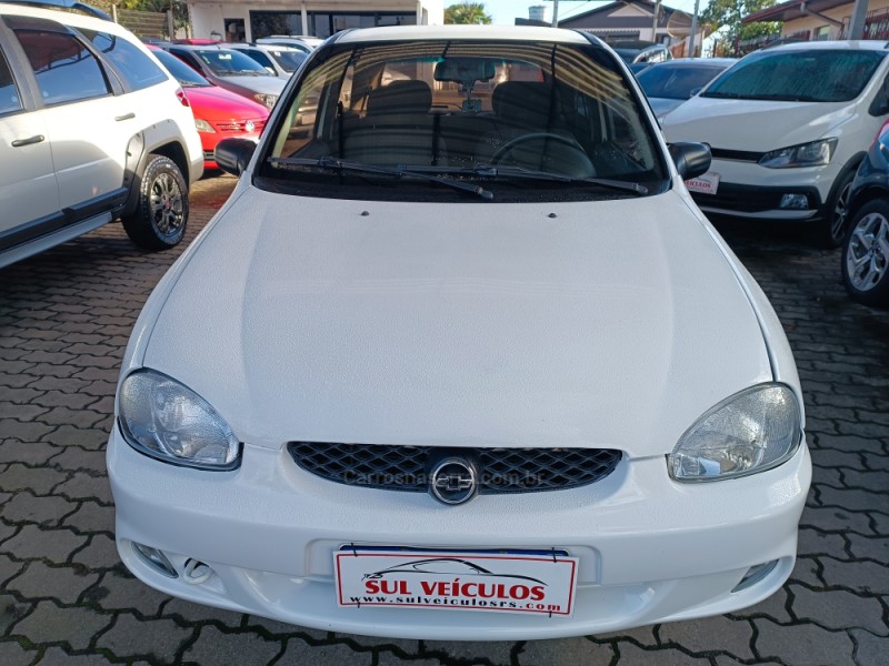 CORSA 1.0 MPF WIND 8V GASOLINA 2P MANUAL - 2002 - CAXIAS DO SUL