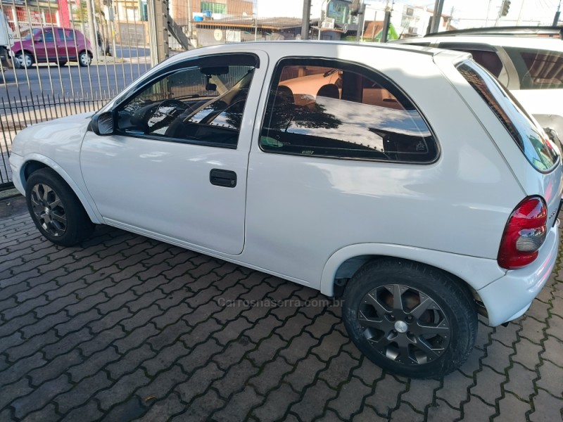 CORSA 1.0 MPF WIND 8V GASOLINA 2P MANUAL - 2002 - CAXIAS DO SUL