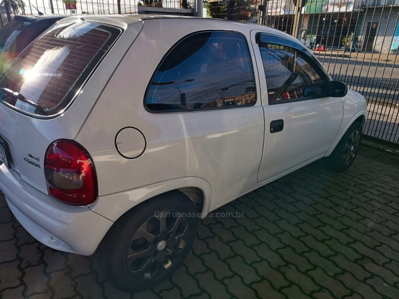 CORSA 1.0 MPF WIND 8V GASOLINA 2P MANUAL - 2002 - CAXIAS DO SUL