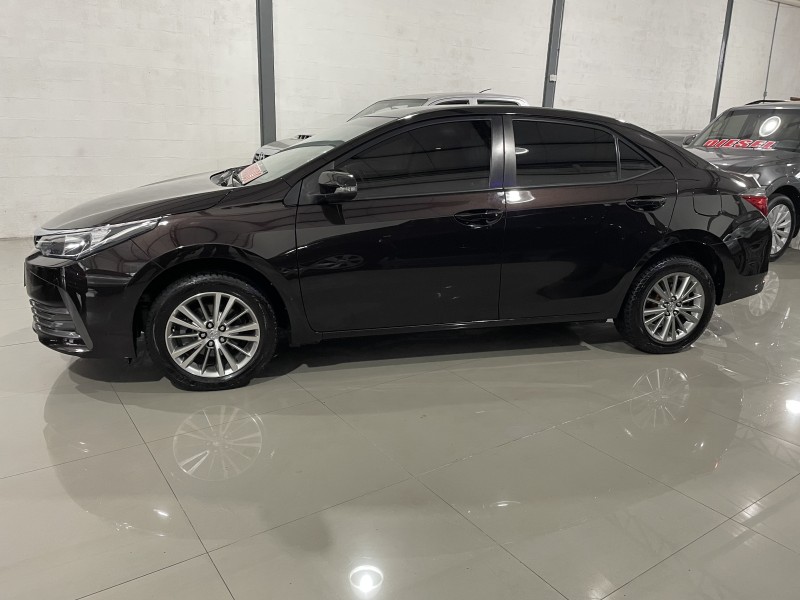 COROLLA 1.8 GLI 16V FLEX 4P AUTOMÁTICO - 2018 - CAXIAS DO SUL