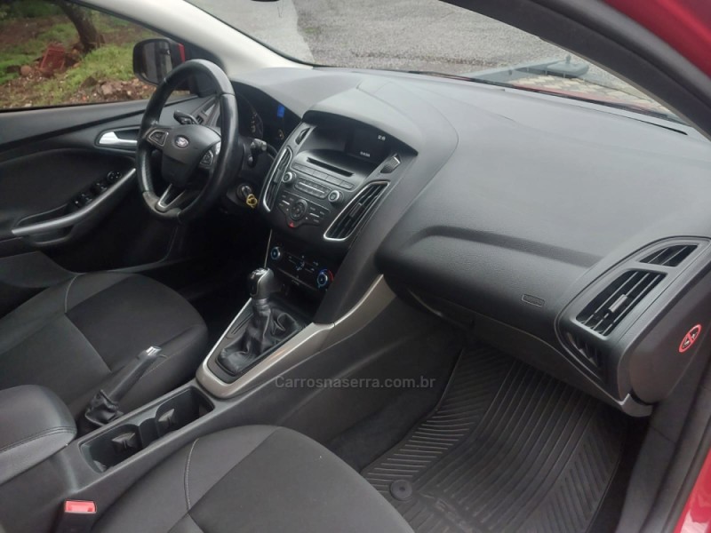 FOCUS 1.6 SE PLUS 16V FLEX 4P MANUAL - 2018 - ENCANTADO