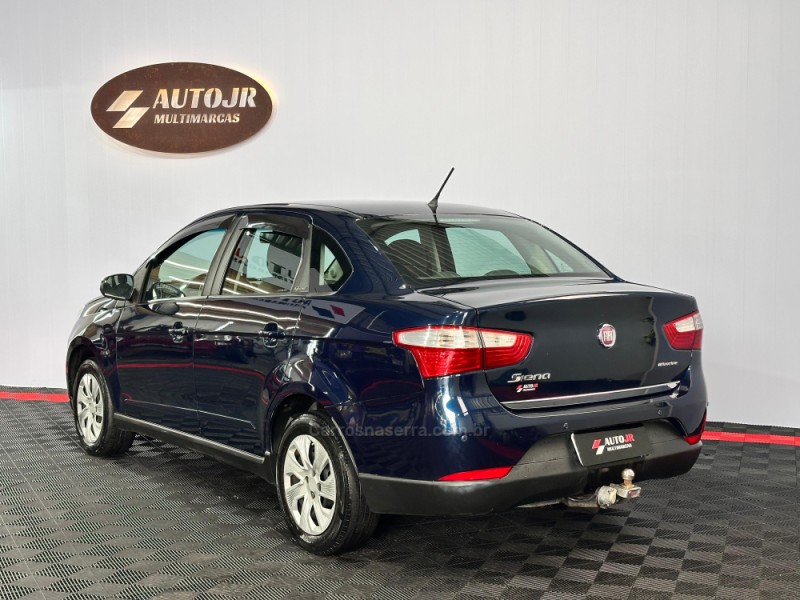 GRAND SIENA 1.4 MPI ATTRACTIVE 8V FLEX 4P MANUAL - 2015 - VACARIA